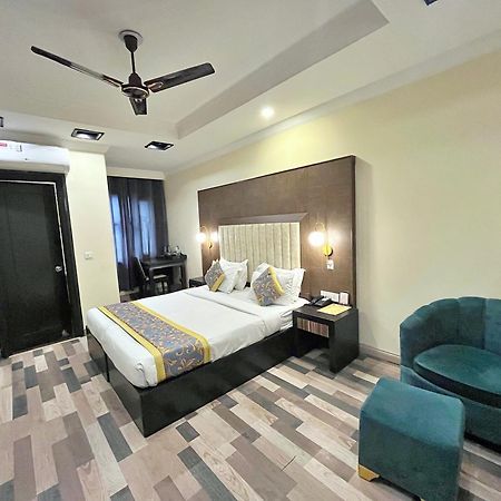 The Oakland Plaza By Orion Hotels New Delhi Exterior foto